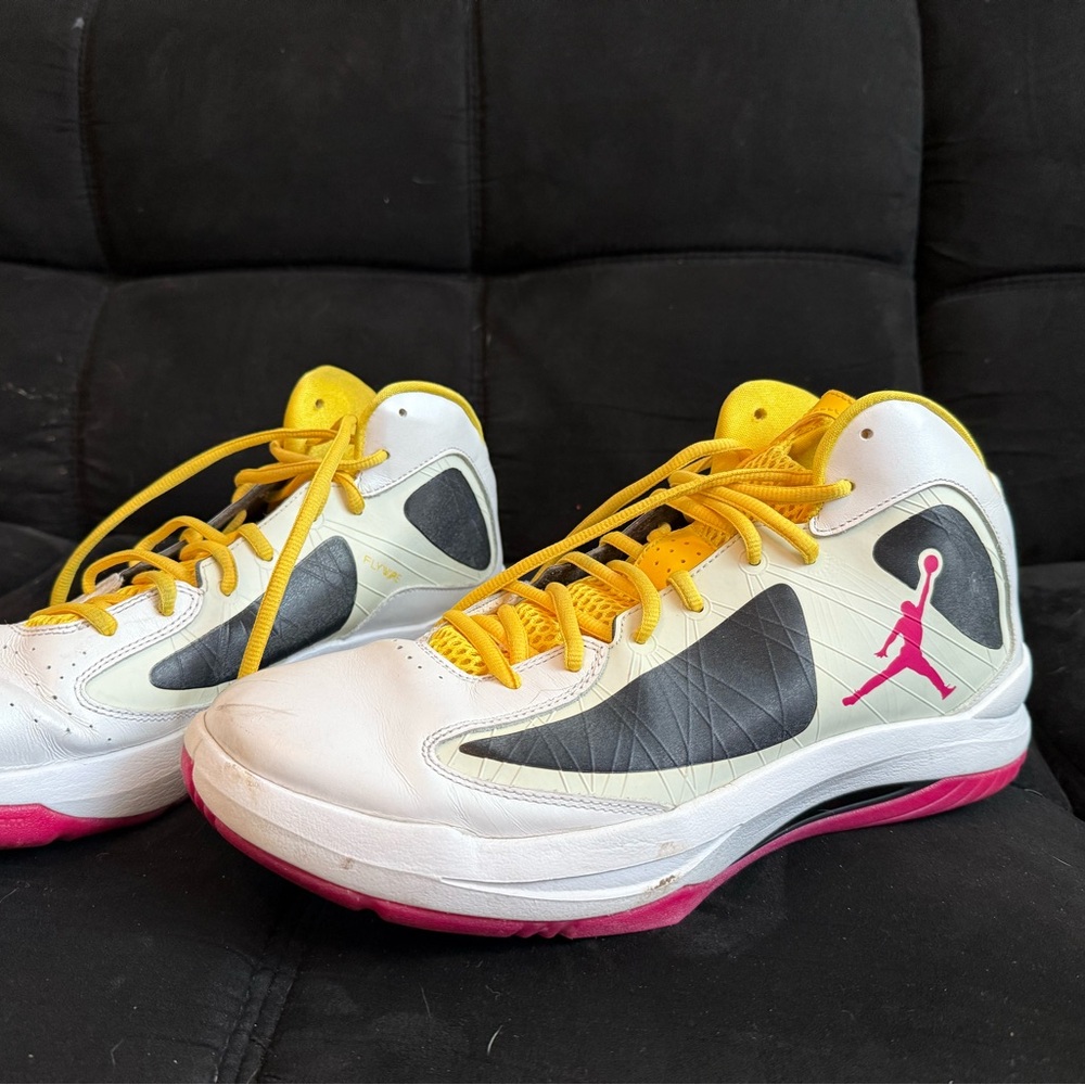 Men’s Jordan Aero Flight shoes
